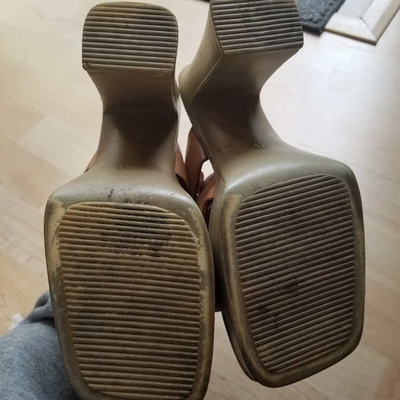 Sz 8 Block Heel Slip on Sandal - Picture 6 of 11